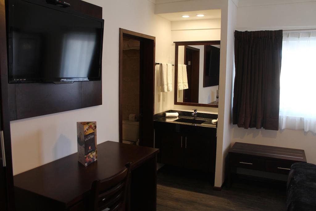 Hotel Rincon Real Suites Дуранго Экстерьер фото