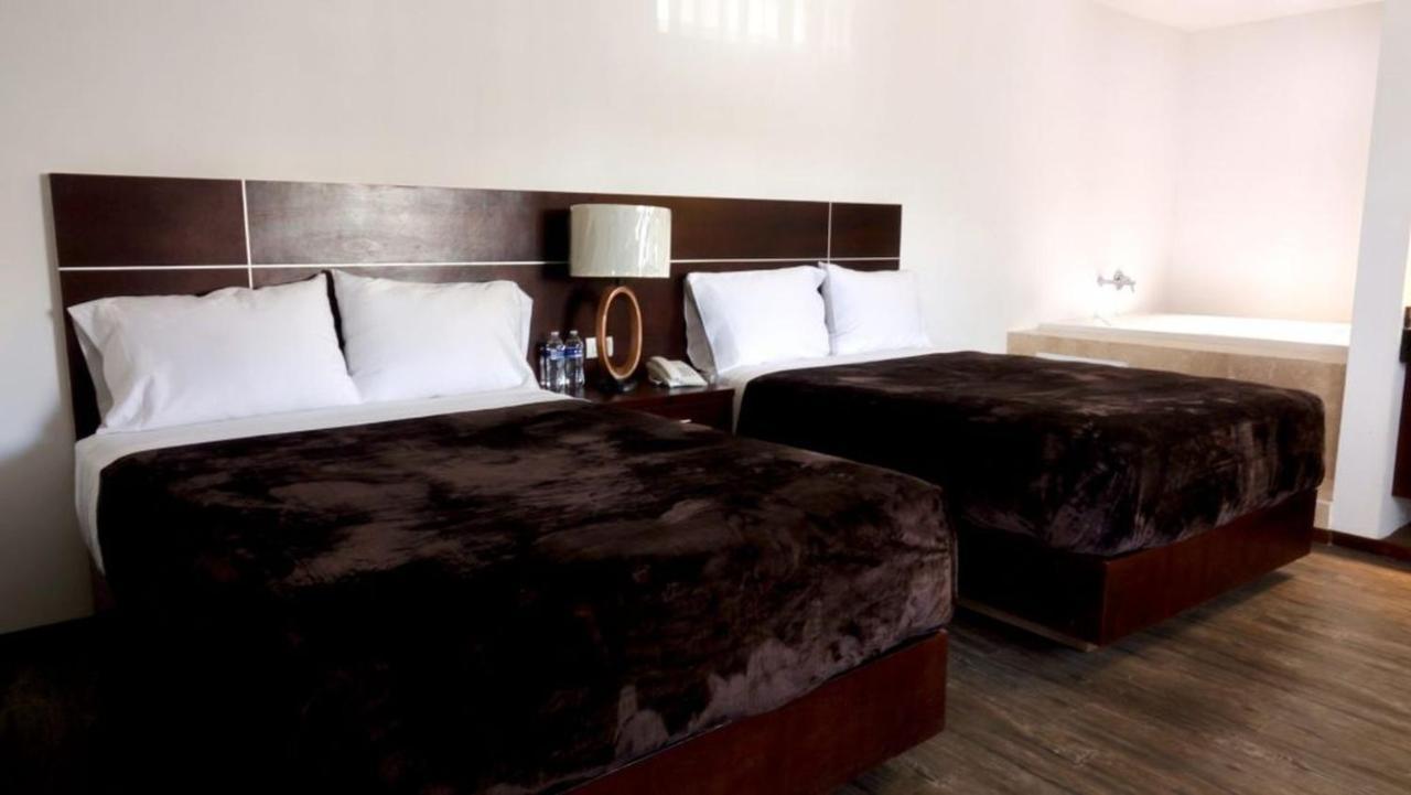 Hotel Rincon Real Suites Дуранго Экстерьер фото